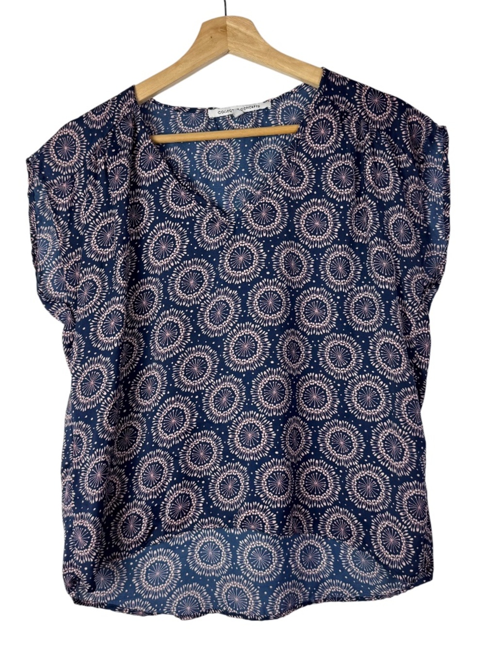Collective Concepts Navy Blue Pink Circle Printed V-Neck Short Sleeve Top S